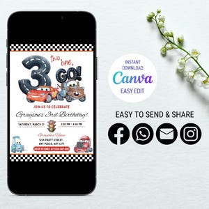 Puede incluir: Un tel&eacute;fono inteligente muestra una invitaci&oacute;n de cumplea&ntilde;os con un tema de coches de carreras. El dise&ntilde;o presenta el n&uacute;mero 3, coches de dibujos animados y el texto "two, one, GO!". La invitaci&oacute;n incluye detalles de la fiesta e iconos de redes sociales.