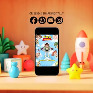 Peut inclure: Un smartphone affiche une invitation d'anniversaire num&eacute;rique sur le th&egrave;me de Buzz l'&Eacute;clair. L'invitation indique "TWO INFINITY and beyond" et "Jacob's 2nd Birthday". Le fond est orange, avec des d&eacute;corations de jouets.
