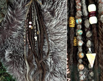 Dreadlocks marrons Dreads synthétiques Dreads grises Dreadlocks vikings Dreads bohèmes Dreadlocks à double extrémité Tresses synthétiques Extensions de dreadlocks Ensemble complet