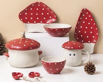 Handgemaakte keramische serviesset met paddenstoelen, Cottagecore-decor