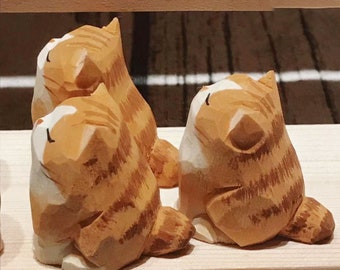 Figurine de chat orange peinte à la main | Sculpture en bois