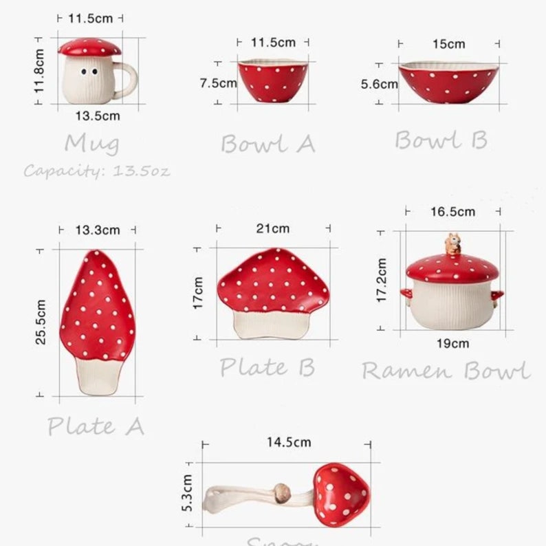 Pu&ograve; includere: Una collezione di stoviglie in ceramica a tema funghi rossi e bianchi. Include una tazza, ciotole, piatti e una ciotola per ramen. La tazza &egrave; alta 11,8 cm, le ciotole sono alte 7,5 cm e 5,6 cm, i piatti sono alti 25,5 cm e 17 cm.
