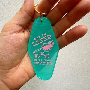Let's go Skating Cottage Schlüsselanhänger Teal | Rollschuh | Rollschuhlaufen Geschenk | Meine Mädchen | Retro | Cooles Geschenk | Rollschuher | Roller Derby
