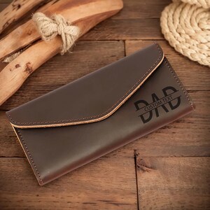 Regalos hechos a mano para el día del padre Carteras con texto personalizadas Carteras de cuero Carteras grabadas Carteras largas Regalos personalizados Regalos para papá Regalos para él