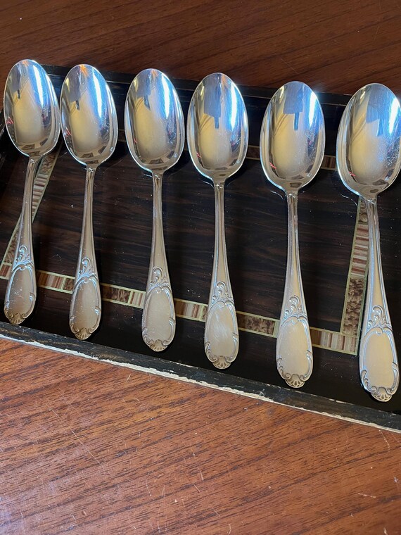 Francois Frionnet 12 Grands Couteaux De Table Louis Xv Metal Argente