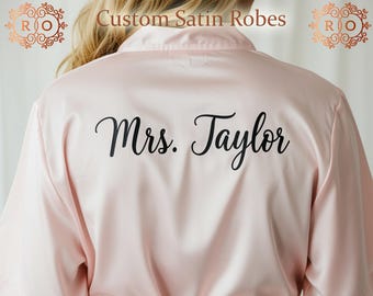 Brautparty Roben Brautjungfer Roben Personalisierte Robe Immer bereit Outfit Brautjungfer Geschenk Hen Party Robe Geburtstag Robe Satin Robe für Frauen