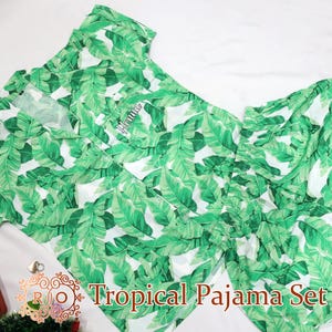 Custom Tropical Pajamas Bachelorette Pajamas Holiday Short Pjs Personalized Tropical Pajama Set Leaf Print Pajamas Bridal Party Pajamas