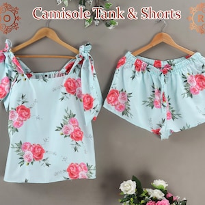 Floral Camisole & Shorts Set Women&#39;s Lightweight Sleepwear Soft and Breathable Loungewear Camisole Tank Top and Shorts Wedding Gifts