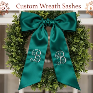 Personalized Wreath Bow Custom Embroidered Wreath Sash Monogrammed Holiday Bow Front Door Décor Seasonal Home Decoration Housewarming Gifts