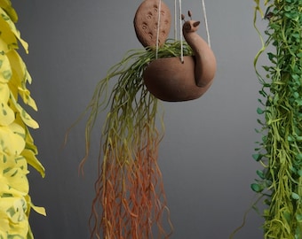 Peacock Minimalist Hanging Planter-Terracotta Delight for Modern Plant Lovers-Rustic Indoor-Outdoor Plants- Handcrafted Beauty for Plants
