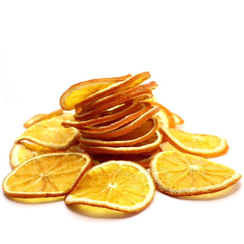 High-quality dried orange slices crafted from carefully selected dried natural fruits with no added sugar or preservatives. Each orange slice is evenly dried to approx. 3 mm, making them ideal for teas, cocktails, desserts, and food decoration. These dry fruit slices are vegan, vegetarian, and a perfect natural choice for cocktail garnish or creative presentation in home and party settings.