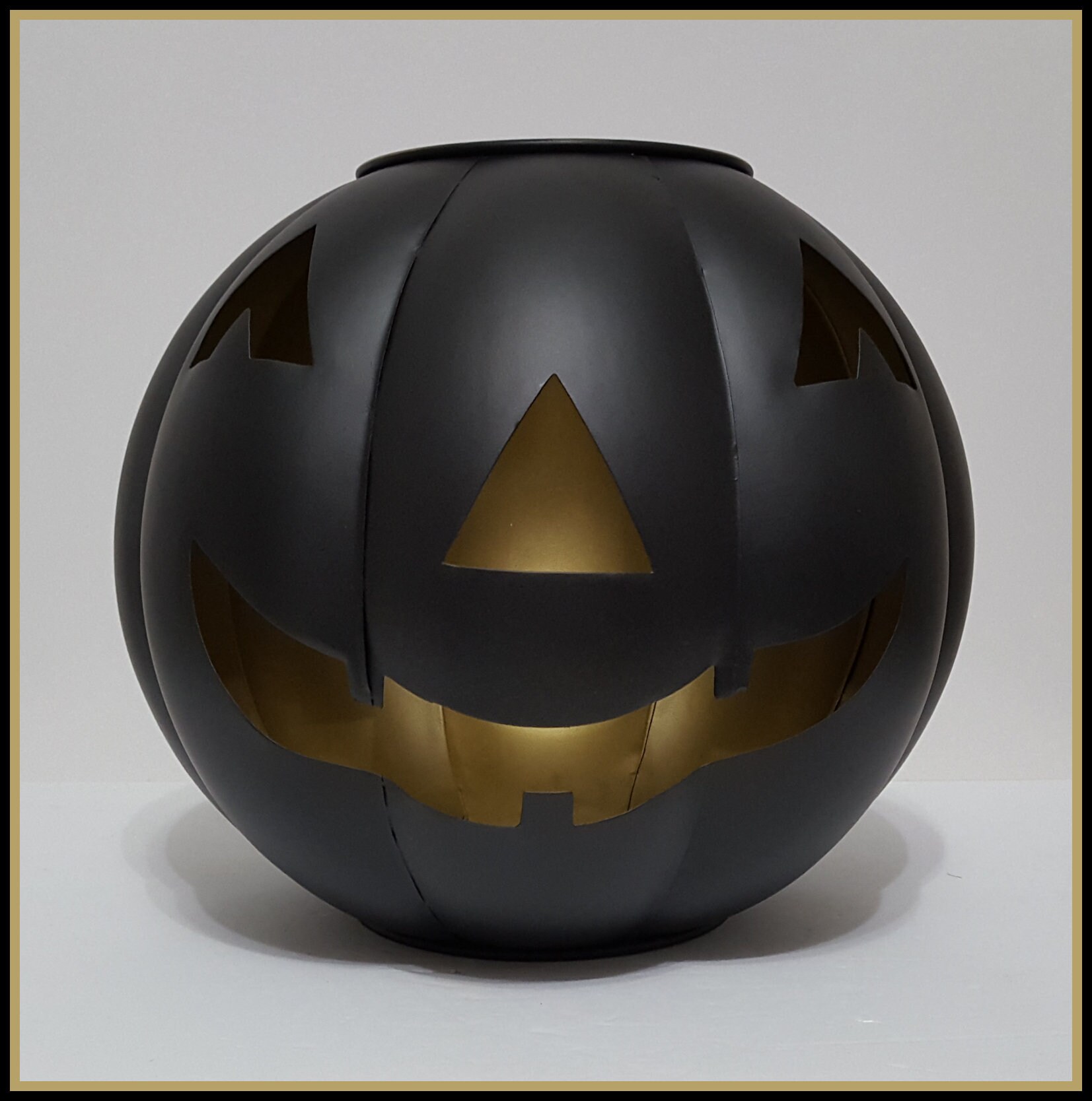 Extra Large Hammered Copper Finish Jack O’ Lantern with Lid Cauldron