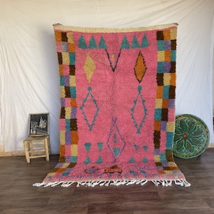 Magnifique tapis Beni Ourain rose, tapis en laine rose, cadeaux pour la décoration intérieure, commandes de tapis personnalisés, tapis marocain en laine, tapis authentique, tapis tribal,