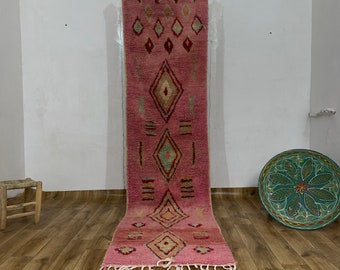 Tapis de passage sur mesure, tapis noué à la main, tapis de couloir, tapis de passage fait main, tapis de passage Boujad, tapis rose, tapis de passage marocain, tapis bohème,