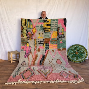 Tapis Boujad fabuleux personnalisé, Tapis marocain authentique, Tapis Azilal, Tapis mehrfarbig abstrait, Tapis marocain als Hauptfarbe, Tapis Boho
