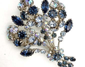 Broche Vintage Années 70 – Fleur Argentée Avec Cristaux, Bijoux Fantaisie