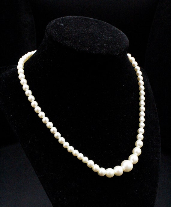 Anne Klein Signed Designer High End Faux Pearl Gra