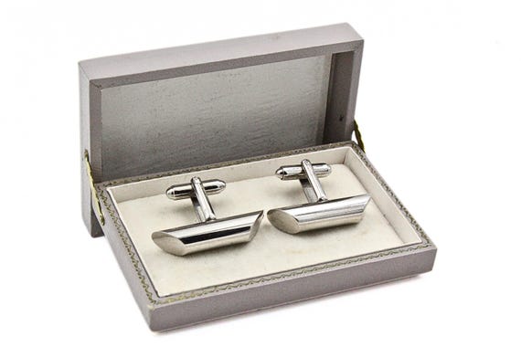 Distinguished MCM Silver Plated Cylinder Bar Cufflinks