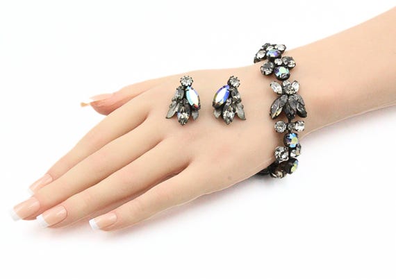 Stunning Regency Signed White Gray Iridescent Gla… - image 7