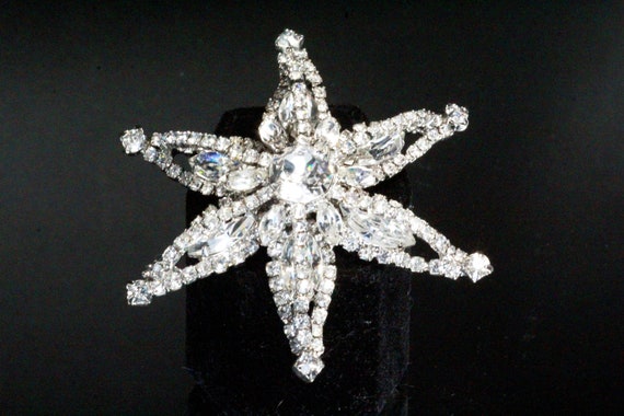 Weiss Signed Designer Rhinestones Star Burst Holi… - image 1