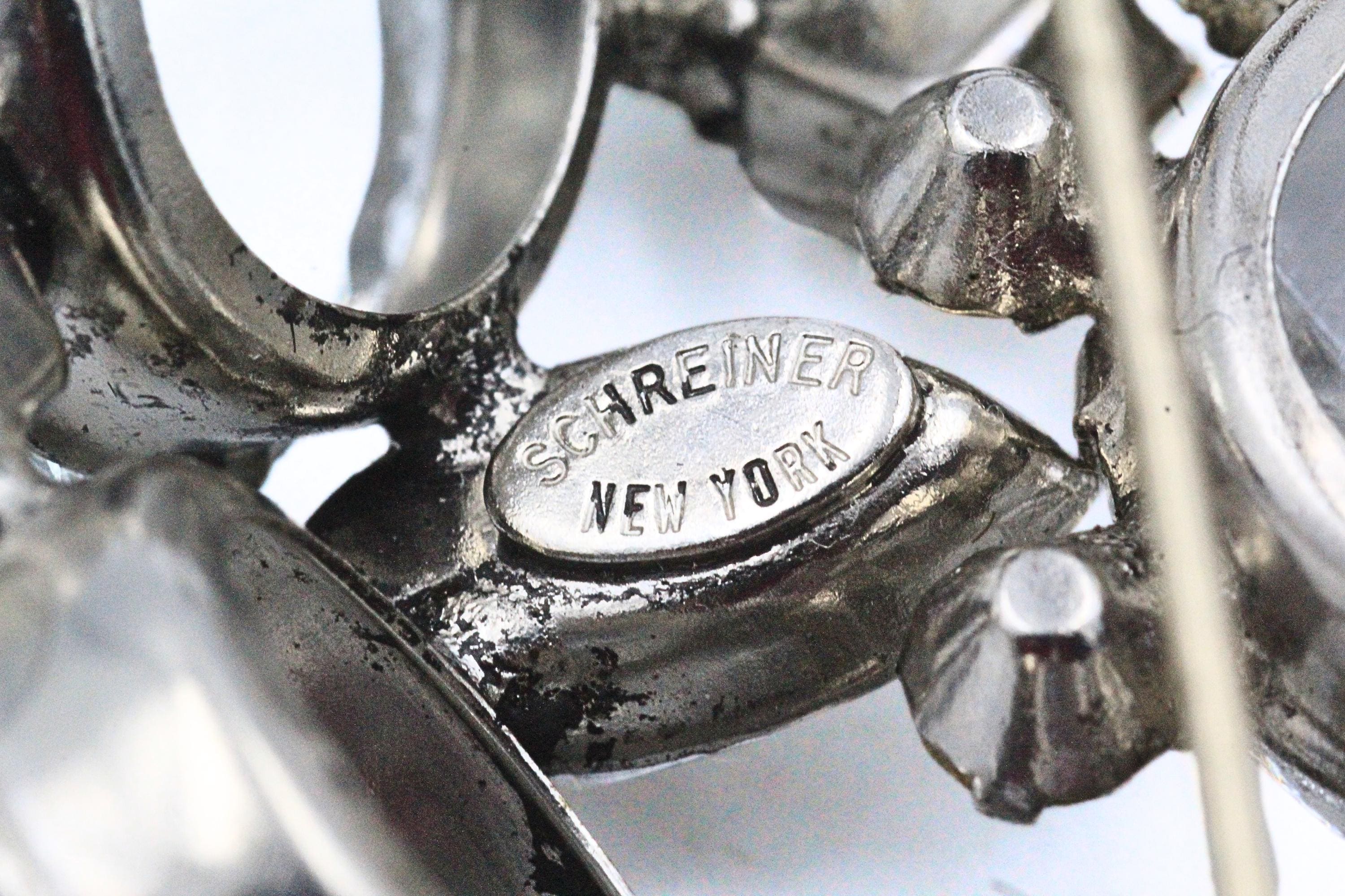 息を呑むようなシュライナーNYのクリアガラスクリスタルのファンシー