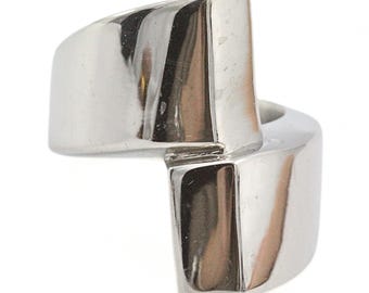 Contemporary Silver Plate Modernist Ring 5.75