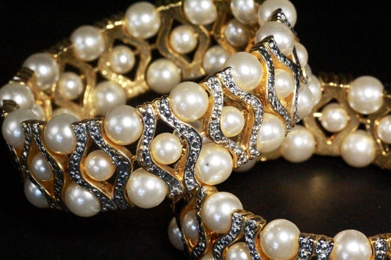 French Couture NWOT Glam Vogue Bold Faux Pearls G… - image 6