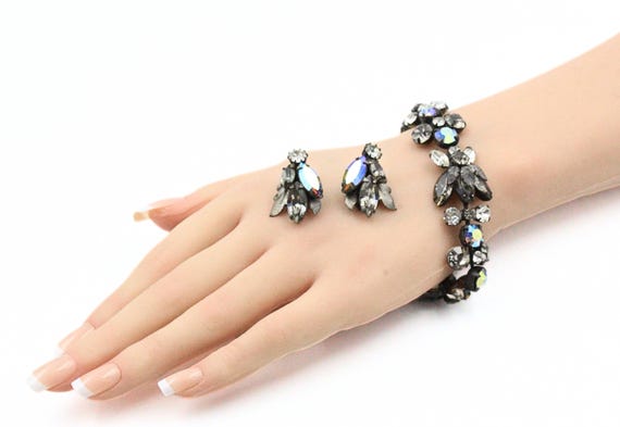 Stunning Regency Signed White Gray Iridescent Gla… - image 6