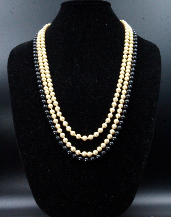 Exceptional French Couture Retro Triple Strand Bl… - image 1