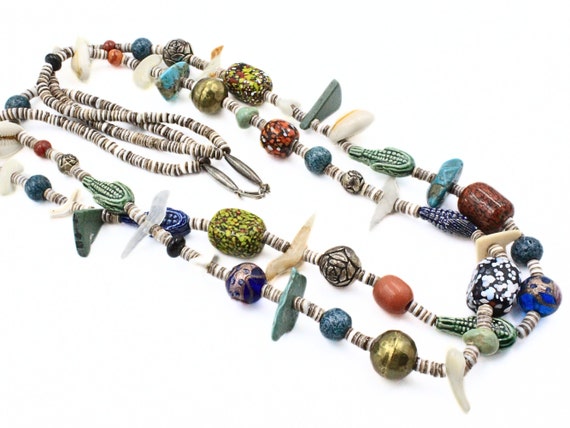 Native American Breathtaking Santo Domingo 10 Strand White Shell Cord Necklace Native American Breathtaking Santo Domingo 10 Strand White Shell Cord Necklace