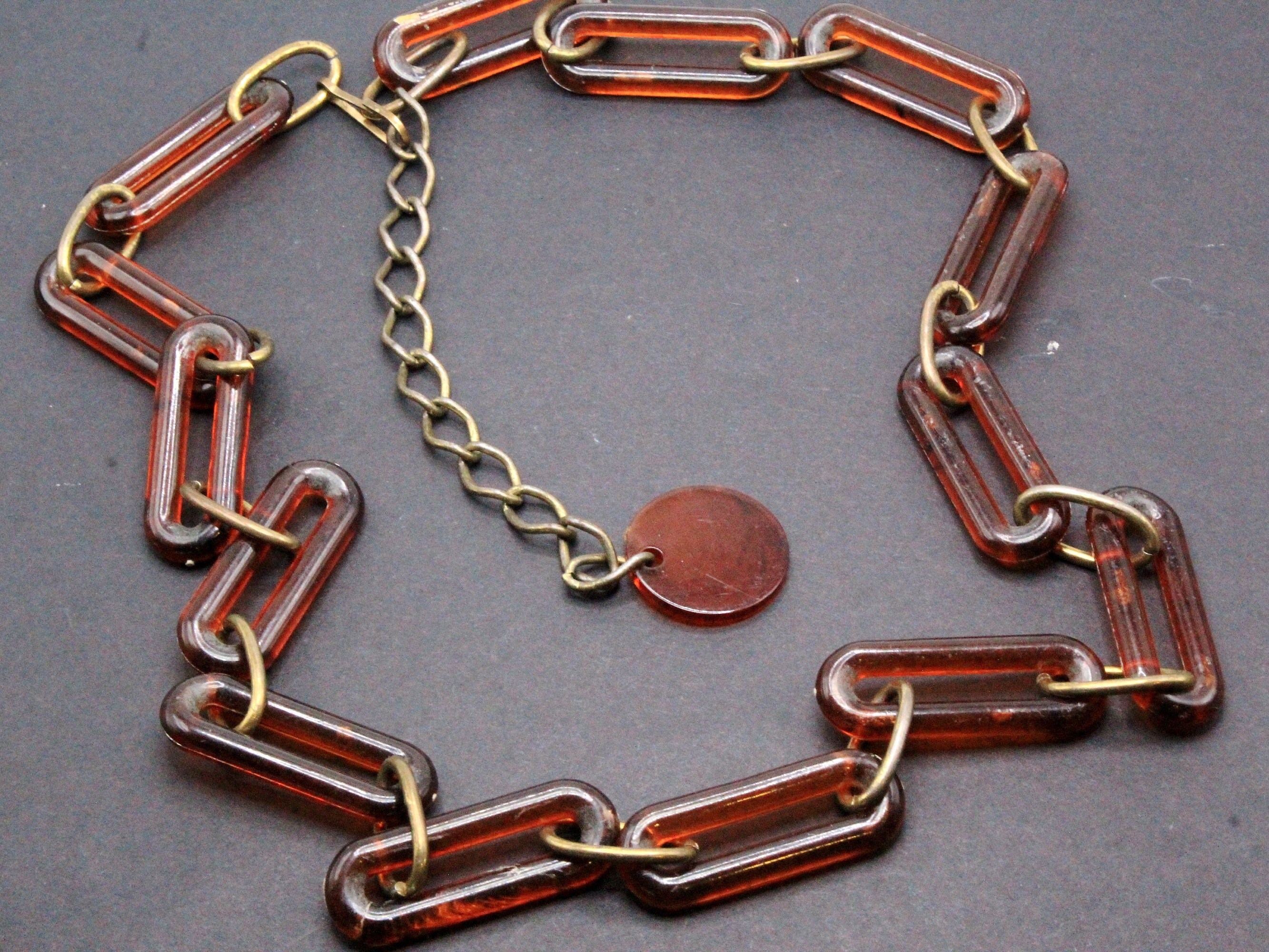 Brown Chain Link Belt Vintage 40\'s Retro Early Plastic Brown Link Hip Belt Vintage Brown Black Tan Orange Cream Plastic Stone Pattern  main image 4