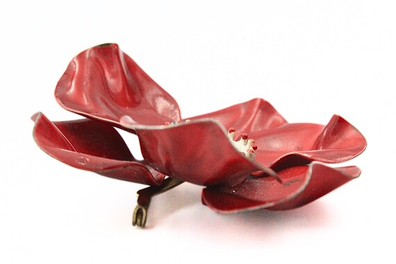 Mystical Coro Unsigned Designer Red Enamel Flower… - image 8