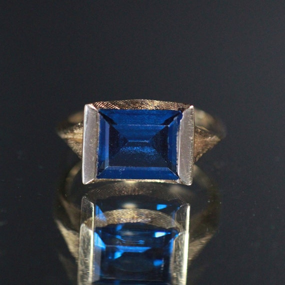 Antique 14k Gold Synthetic Blue Spinel Art Deco Ri