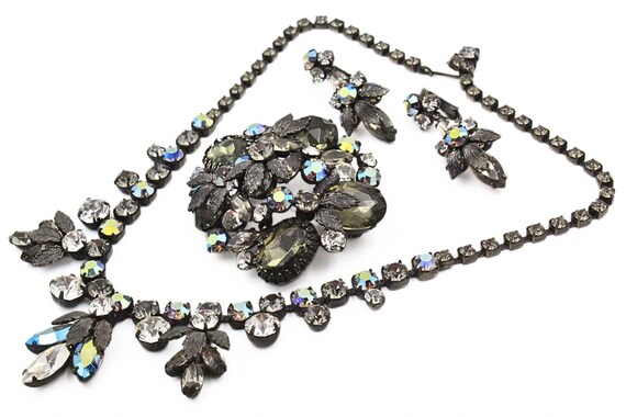 Designer Regency Foiled Back Gray Iridescent AB C… - image 3