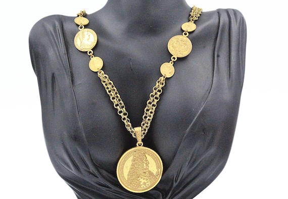 Elegant Miriam Haskell Signed Gold Gilt Ludwig Wi… - image 1