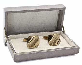 Hickok Designer Signed Honorable Swirl Gold Plated Cufflinks