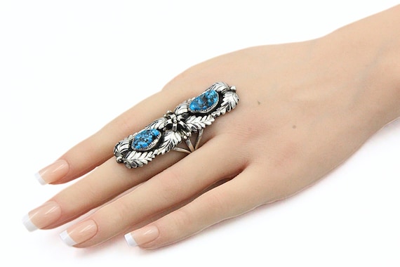 Superior Vintage Native American Navajo Double Leaf Turquoise Sterling Silver Bracelet Superior Vintage Native American Navajo Double Leaf Turquoise Sterling Silver Bracelet