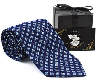 Brooks Brothers Makers 100% Silk Dark Blue Textured Embroidered Necktie