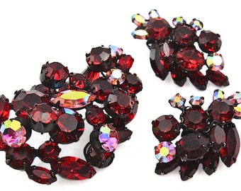 Regency Red Rhinestone Brooch Earrings Set Vintage Holiday Aurora Borealis Crystal Cluster Pin Ruby Red Clip On Earring Demi Parure