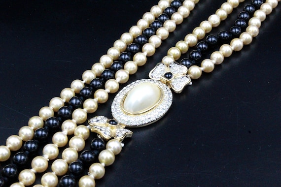 Exceptional French Couture Retro Triple Strand Bl… - image 7