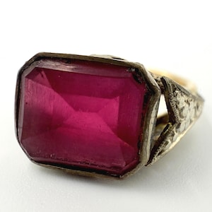 Antieke 14k gouden kinderring uit de vroege periode, koningin Victoriaanse robijnglas kinderring