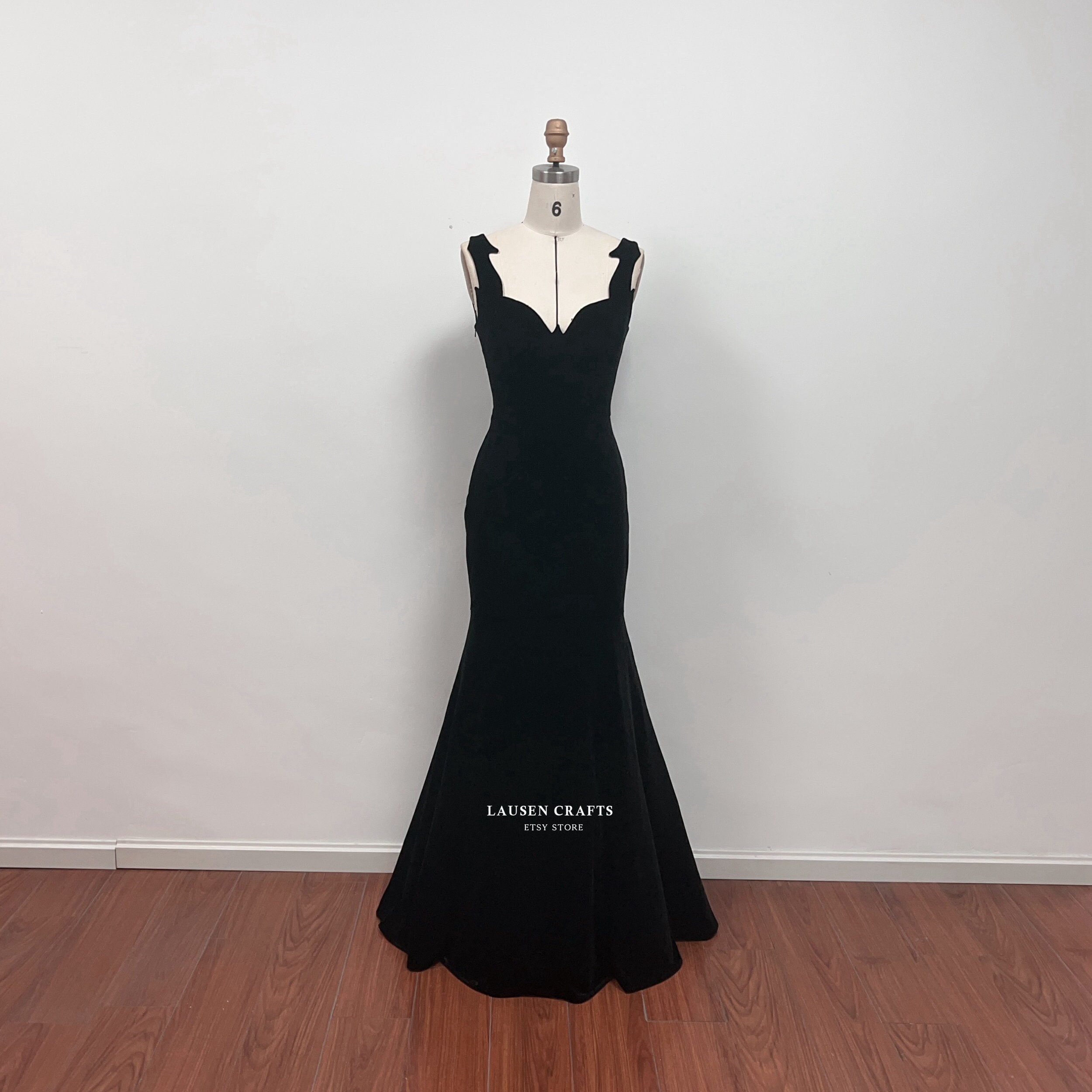 Betty Carol 1950s Sculptural Dress For Sale at 1stDibs | carol domb, is  allan domb married, betty prom dress