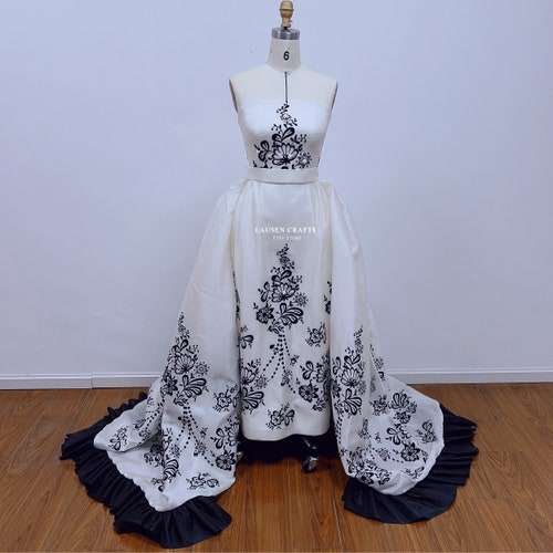 美品【embroidery organdy dress】 Silk Organdy Embroidered Sabrina Wedding Dress - Etsy