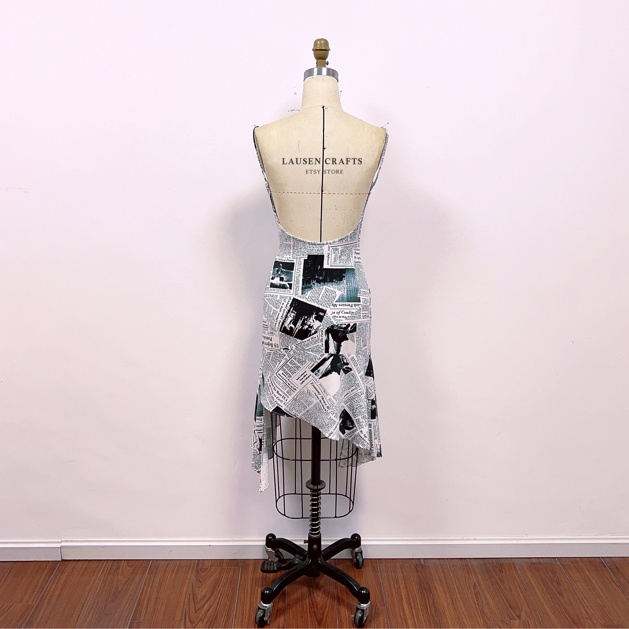 Carrie Newspaper Dress, 90s Cocktail Party Style, Summer Dress