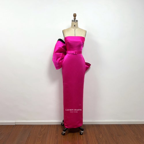 Marilyn Gold Halter Pleated Dress 1950s Lorelei Lee Costumes Marilyn Gold Halter Pleated Dress 1950s Lorelei Lee Costumes