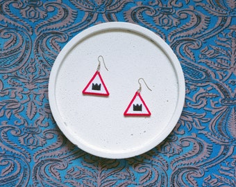 Warning road sign earrings CROWN, royal, queen, original design, machine embroidered, silver-plated, glow-in-the-dark, crazy jewellry