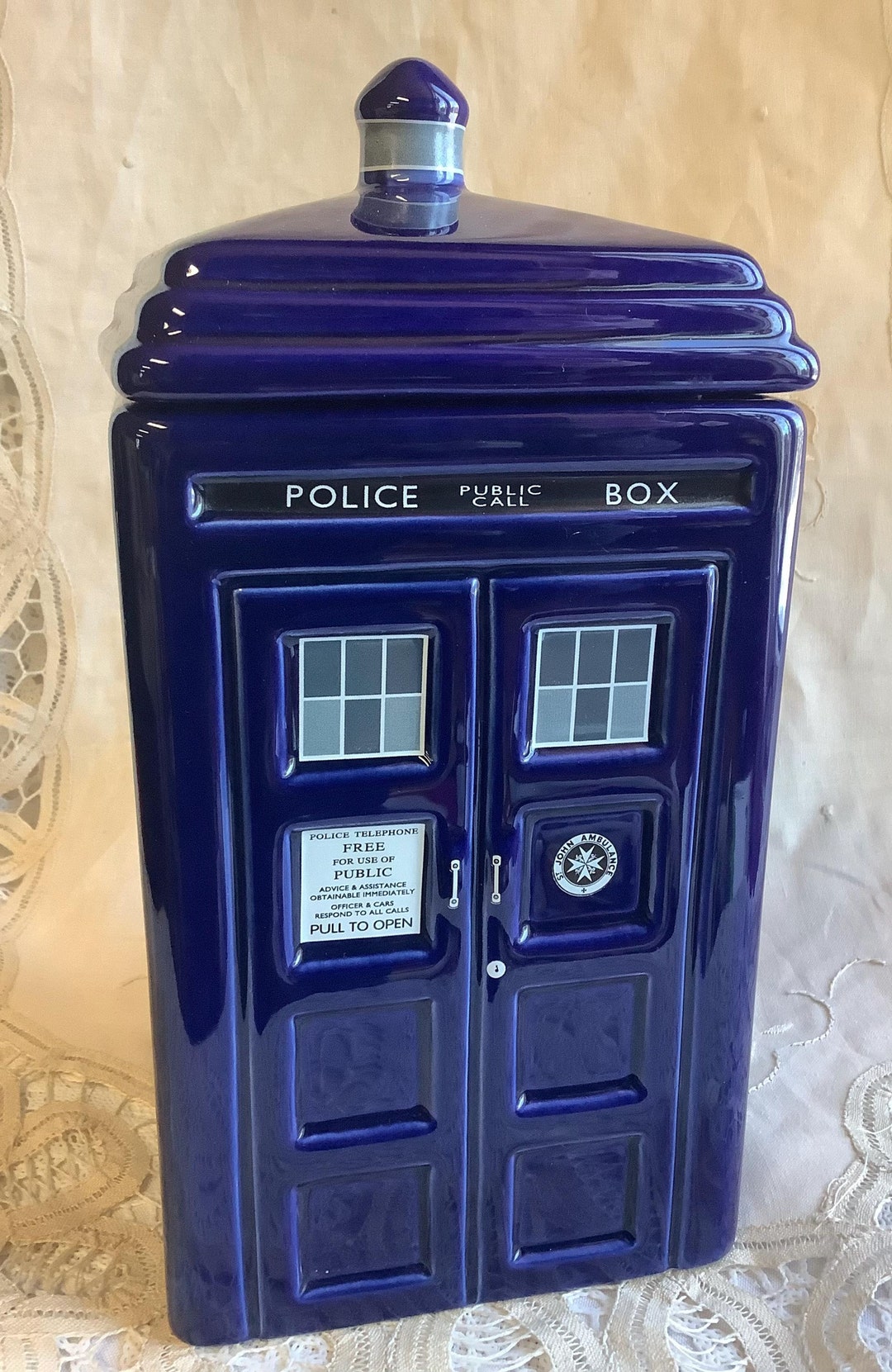 Zeon Dr. Who Tardis Police Box Ceramic Cookie Jar Sealed Lid Biscuit ...