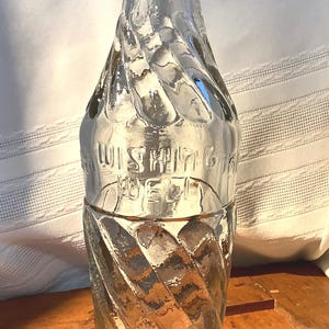 Vintage collectible frisdrankfles Wishing Well