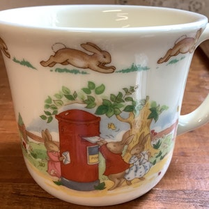 Royal Doulton Caneca de alça única Post Letter Caixa de correio Colecionável Copa Inglaterra