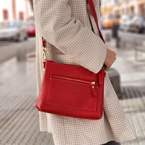 ladies leather bag